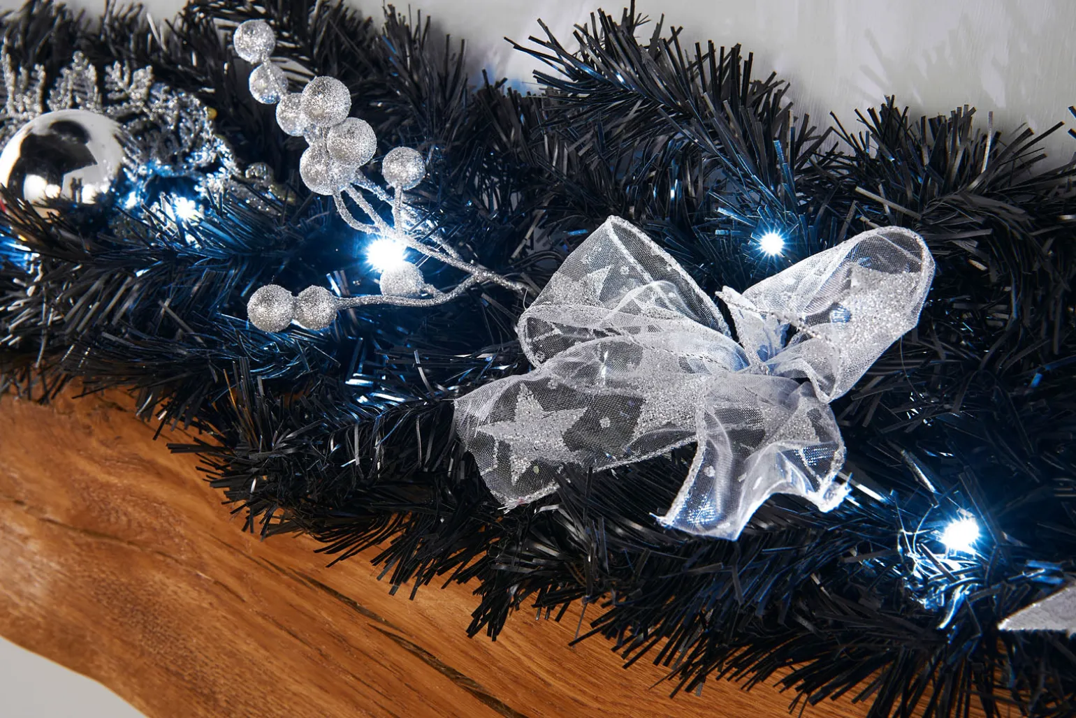Pre-Lit Decorated Garland, Black/Silver, 9 Ft