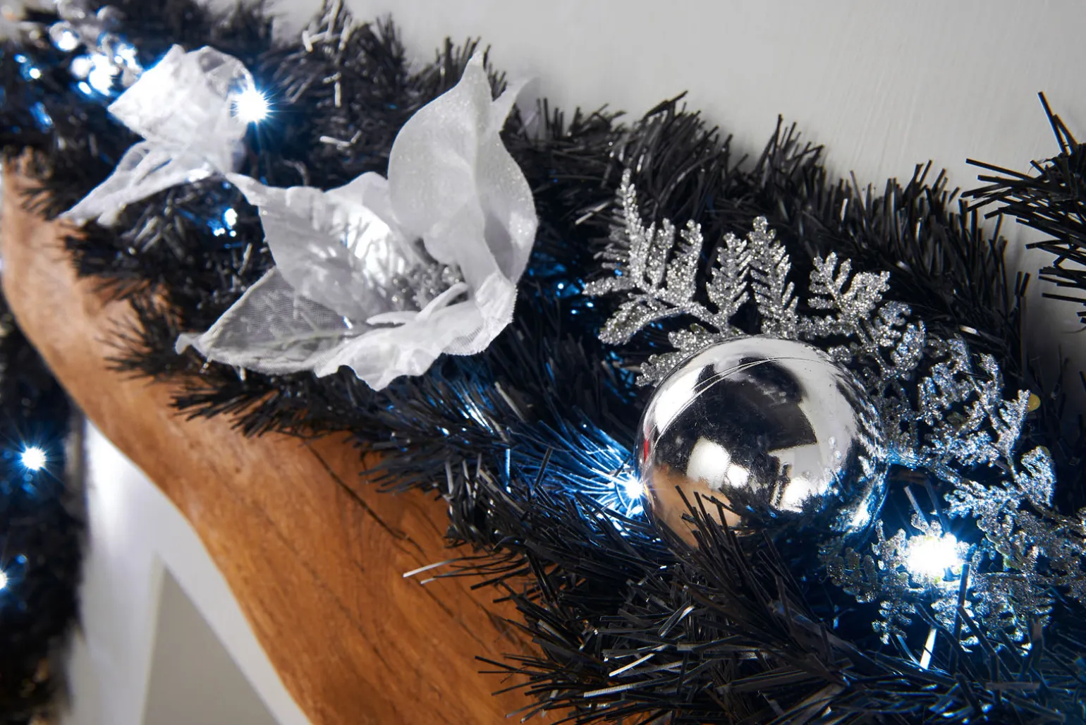 Pre-Lit Decorated Garland, Black/Silver, 9 Ft