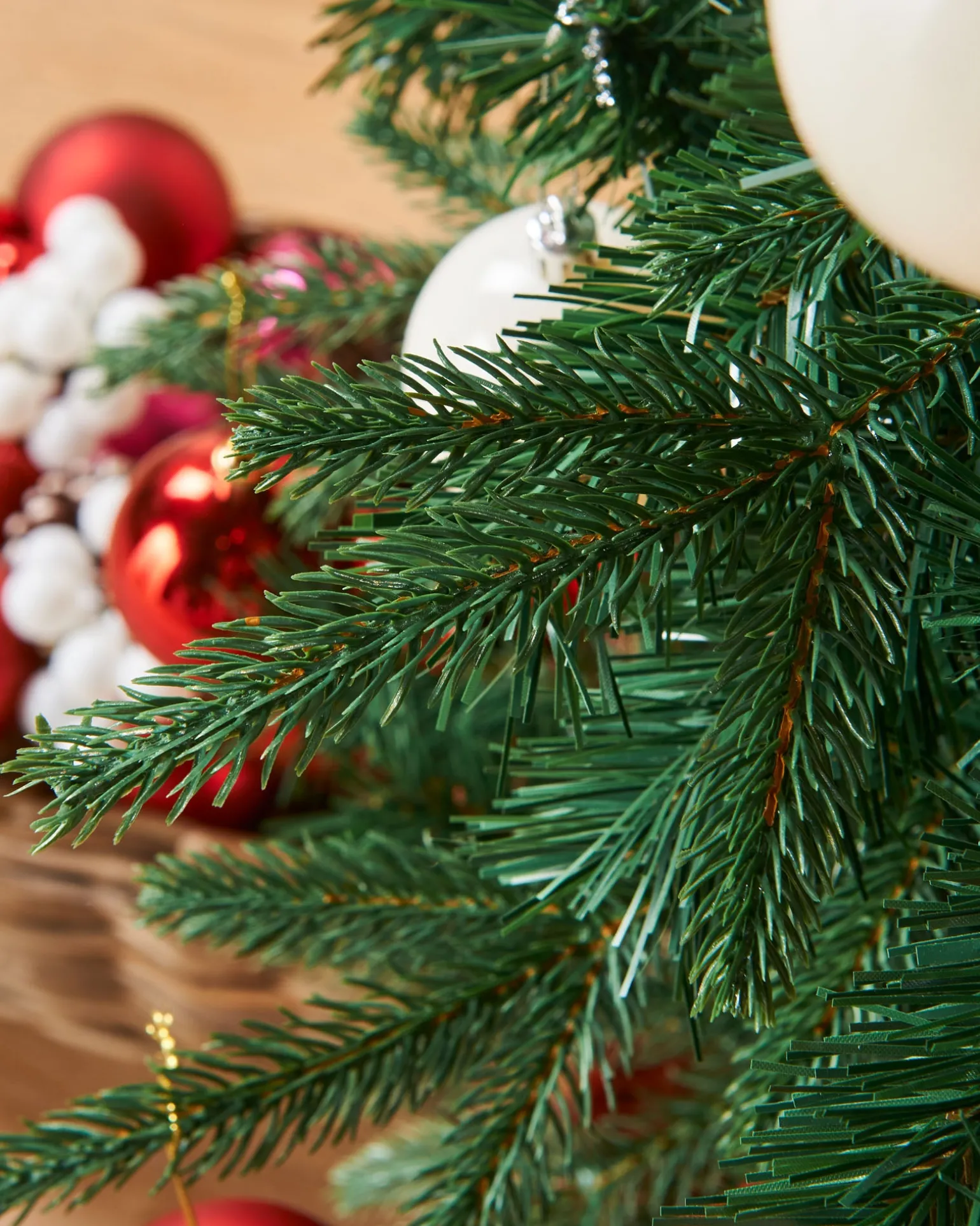 Pre-Lit Decorated Pop-Up Christmas Tree, Red & White, 6 Ft