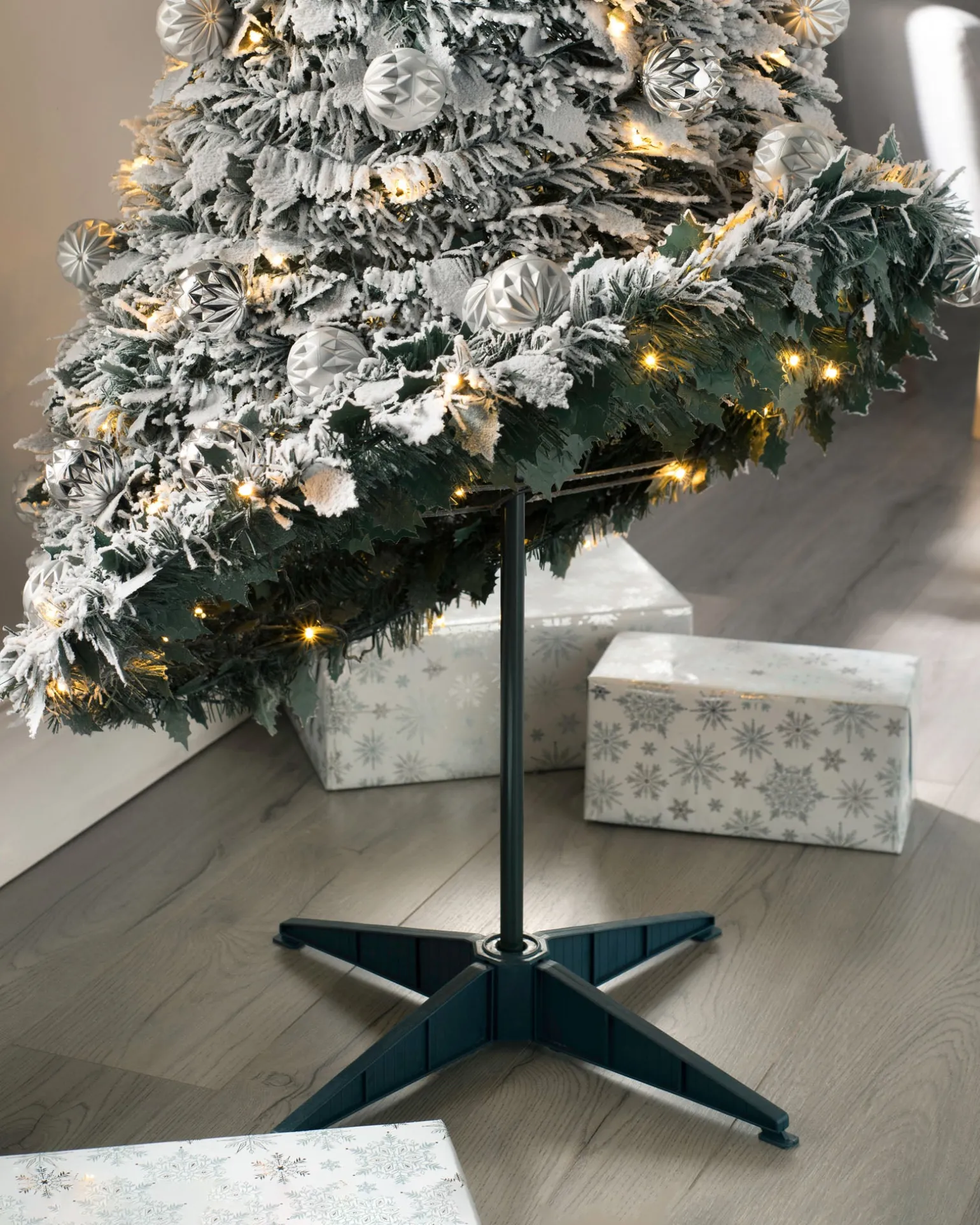 Pre-Lit Decorated Pop-Up Snow Flocked Christmas Tree, 6 Ft