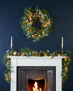 Pre-Lit Decorated Wreath, Berries & Eucalyptuses, 76 Cm