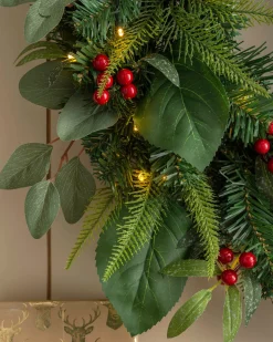 Pre-Lit Decorated Wreath, Berries & Eucalyptuses, 60 Cm