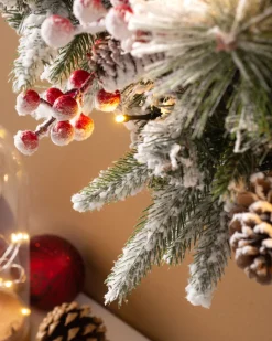 Pre-Lit Extra Thick Mixed Pine Snow Flocked Wreath, Pinecones & Berries, 76 Cm