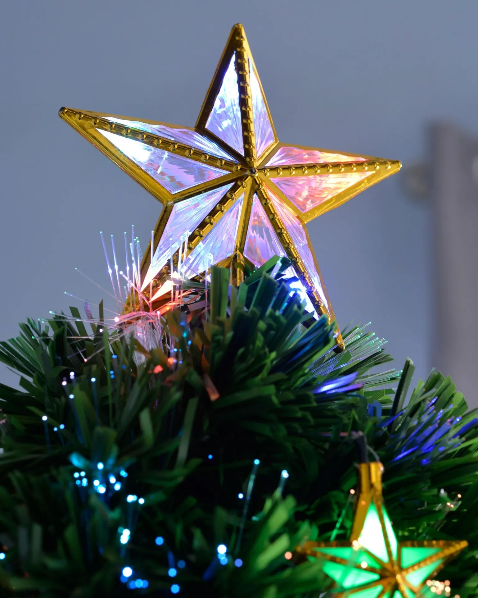 Pre-Lit Fibre Optic Christmas Tree With Tree Topper, 5 Ft