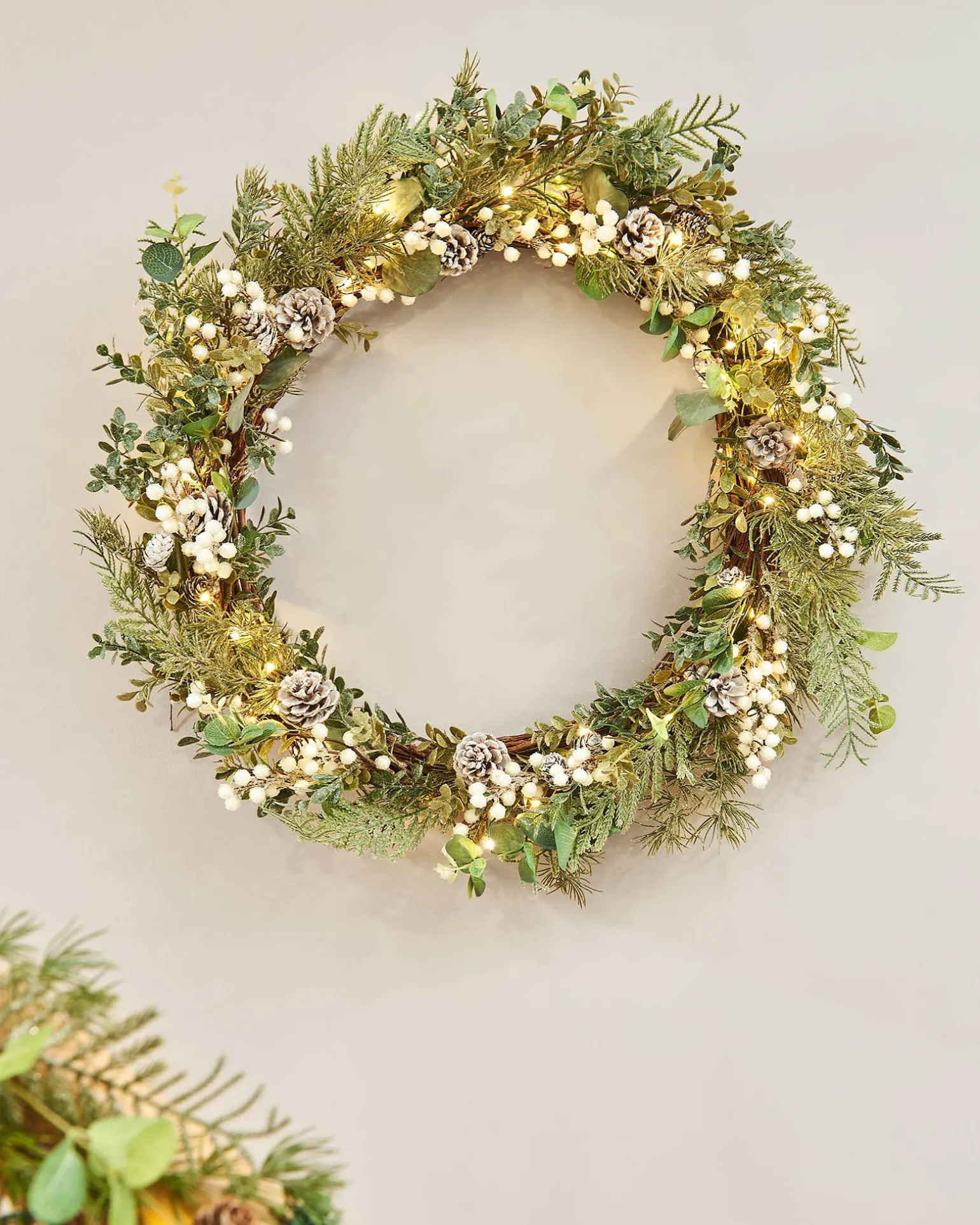 Pre-Lit Frosted Eucalyptus Wreath, 76 Cm