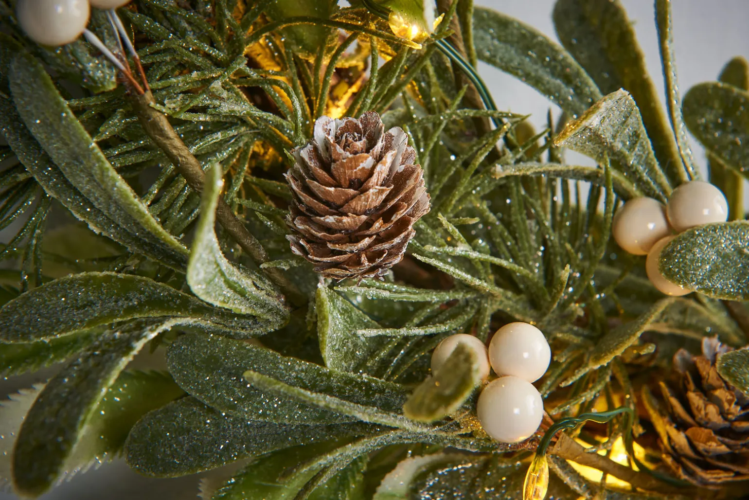 Pre-Lit Frosted Mistletoe Garland, 9 Ft