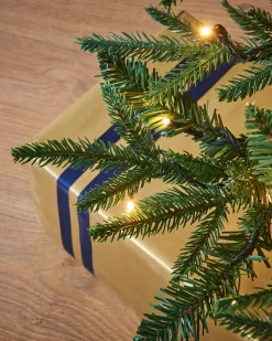 Pre-Lit Grand Alaskan Fir Christmas Tree, 7 Ft