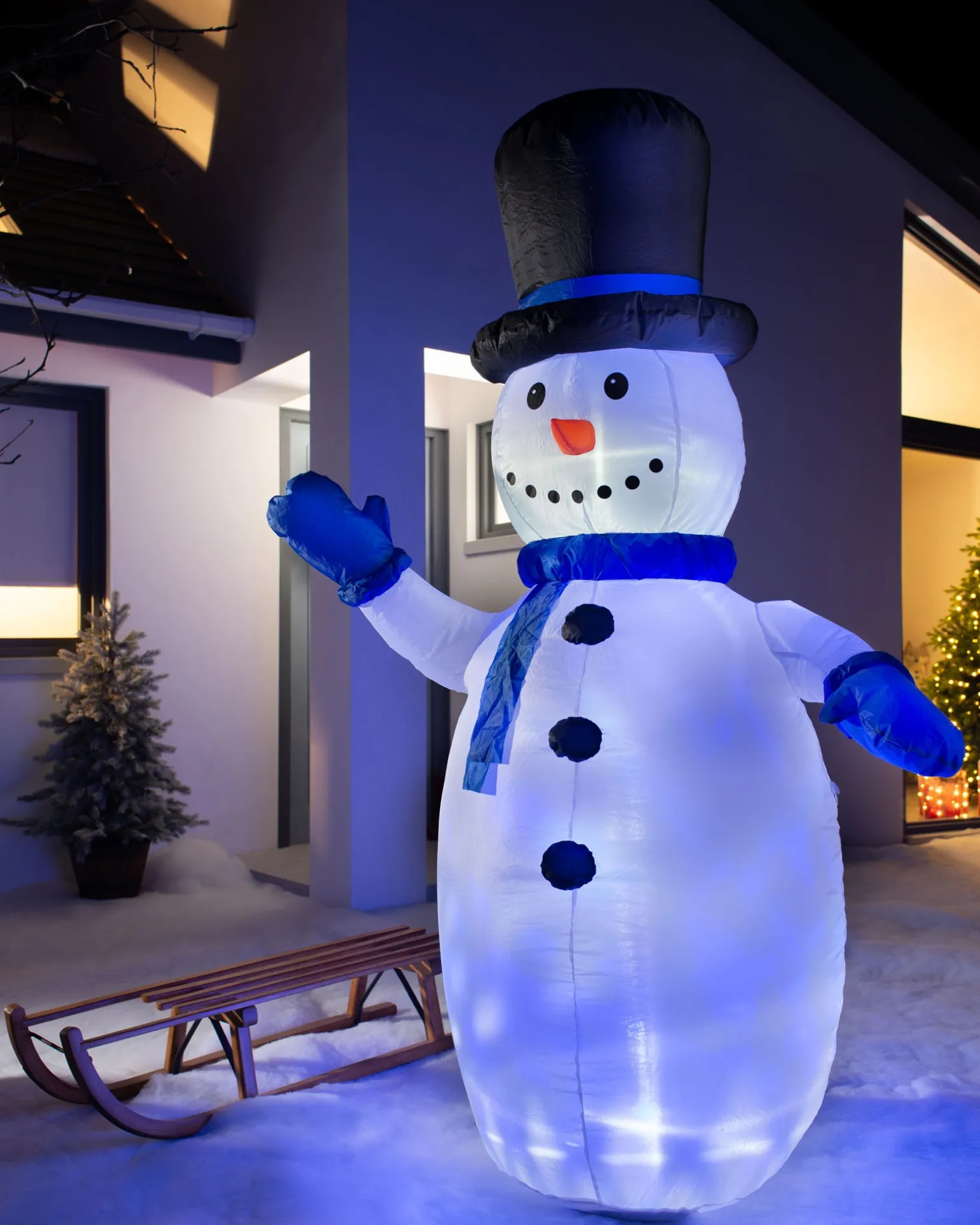 Pre-Lit Inflatable Animated Snowman, 6 Ft