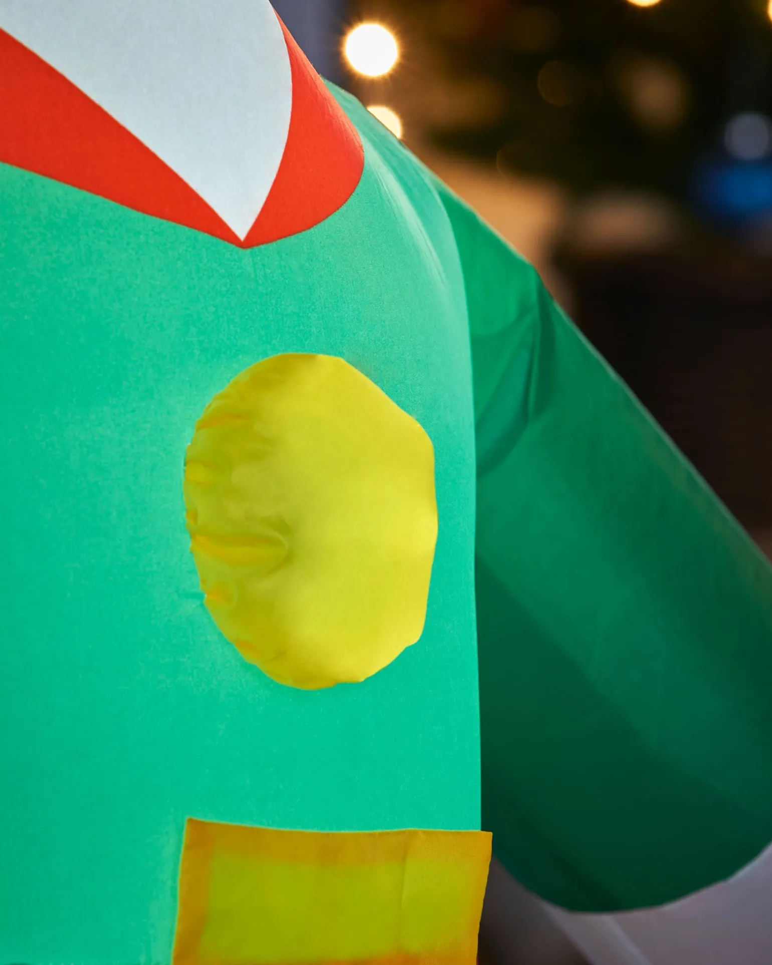 Pre-Lit Inflatable Elf, 5 Ft