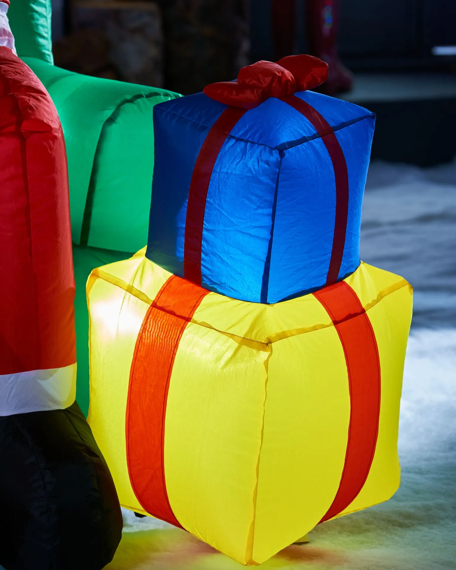 Pre-Lit Inflatable Santa With Present Stack, 5 Ft