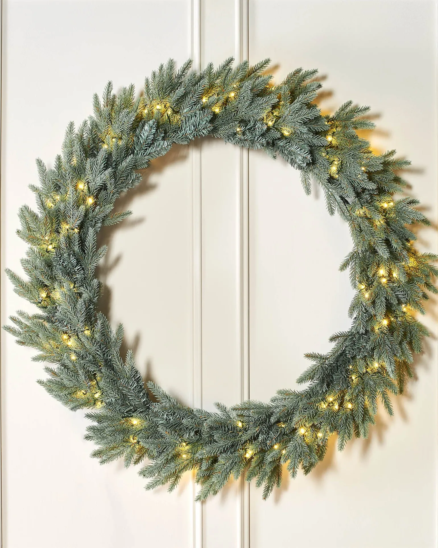 Pre-Lit Mixed Pine Blue Wreath, 1 M