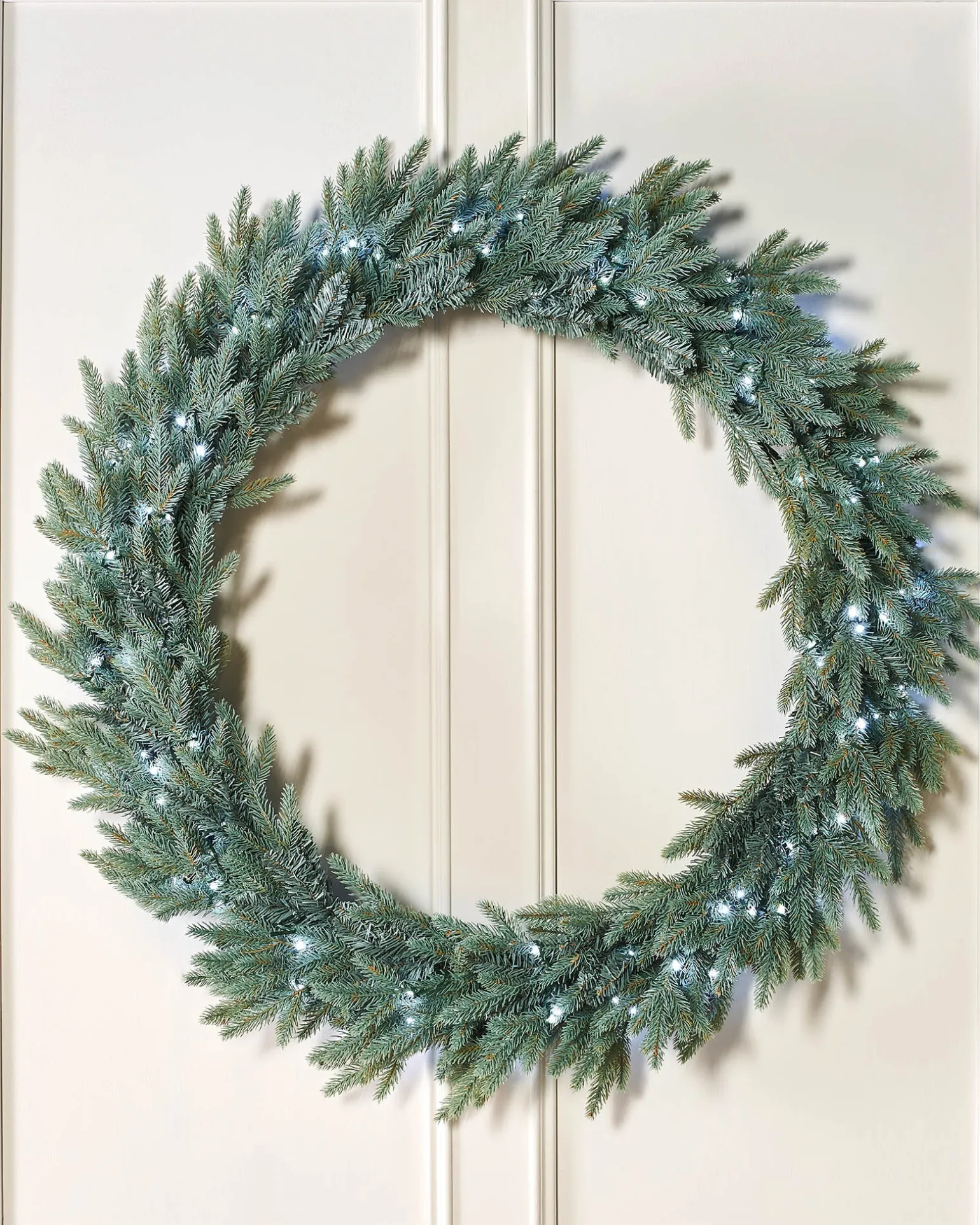 Pre-Lit Mixed Pine Blue Wreath, 1 M