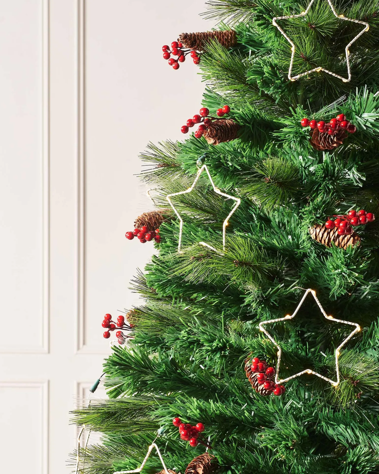 Pre-Lit Mixed Pine Fibre Optic Christmas Tree With LED Stars, 6 Ft
