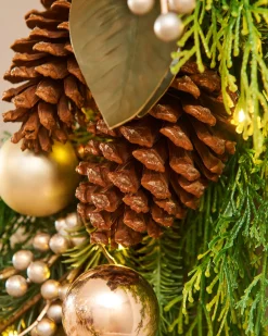 Pre-Lit Mixed Tip Wreath, Pinecones & Berries, 76 Cm