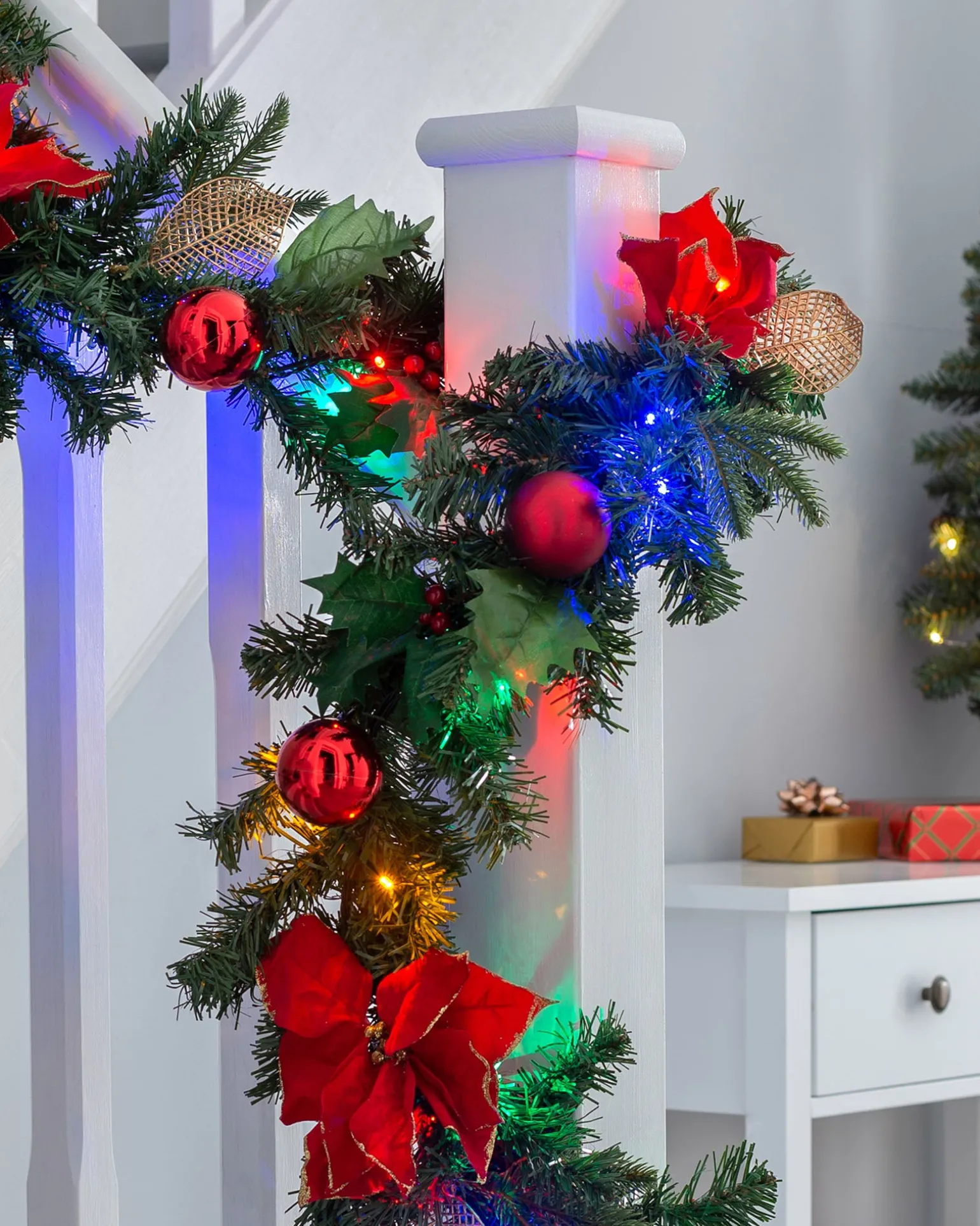 Pre-Lit Multi-Coloured Decorated Garland, Red/Gold, 9 Ft