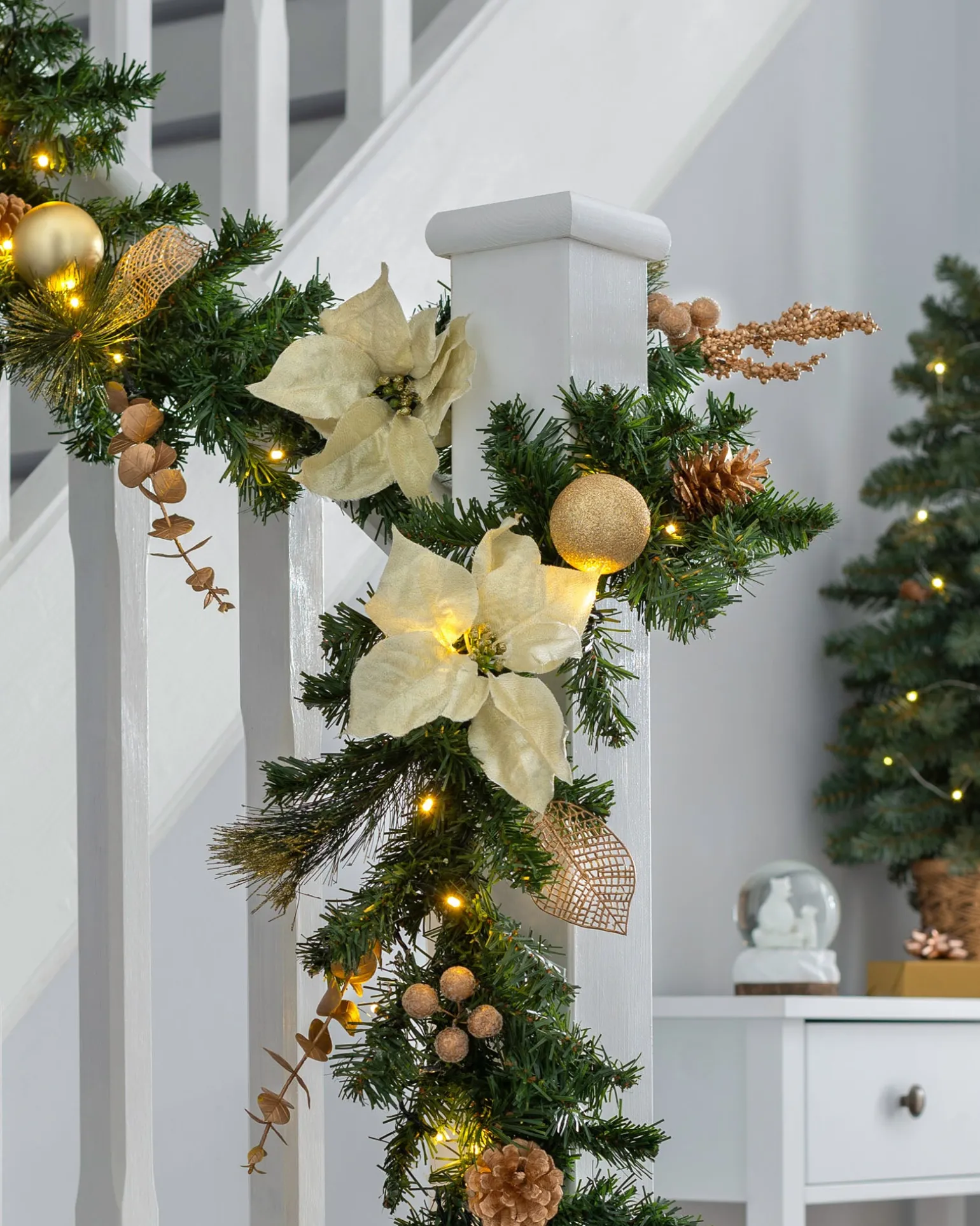 Pre-Lit Multi-Function Decorated Garland, Cream/Gold, 9 Ft