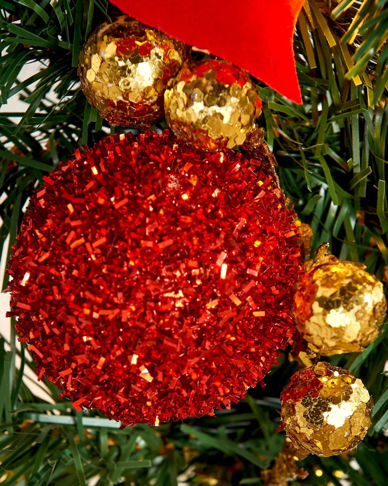 Pre-Lit Multi-Function Decorated Garland, Red/Gold, 9 Ft