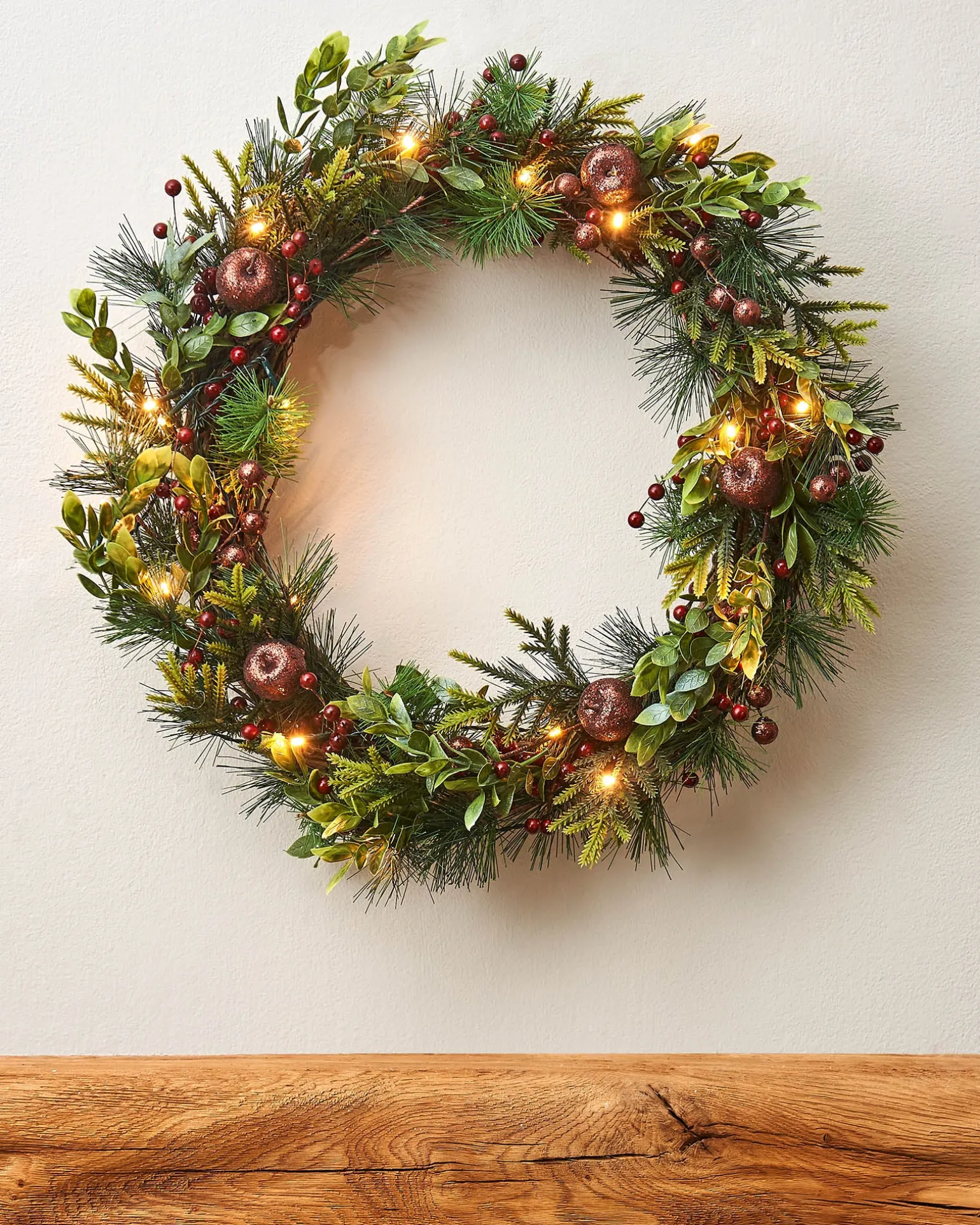 Pre-Lit Natural Mixed Tip Wreath, 60 Cm