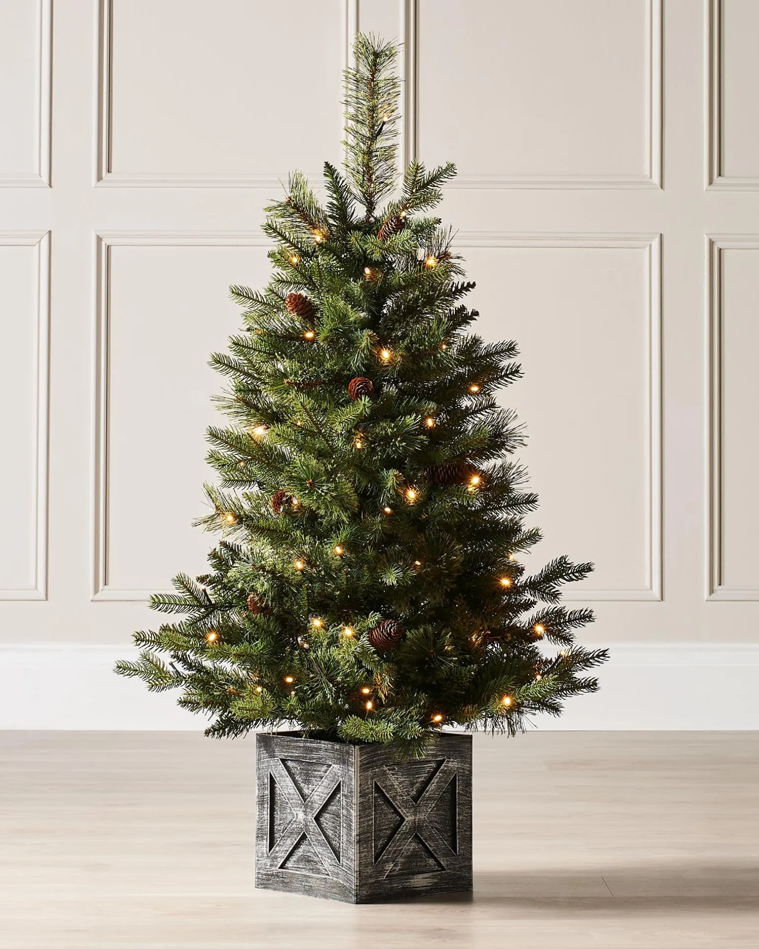 Pre-Lit Natural Pine Potted Christmas Tree, 3.5 Ft
