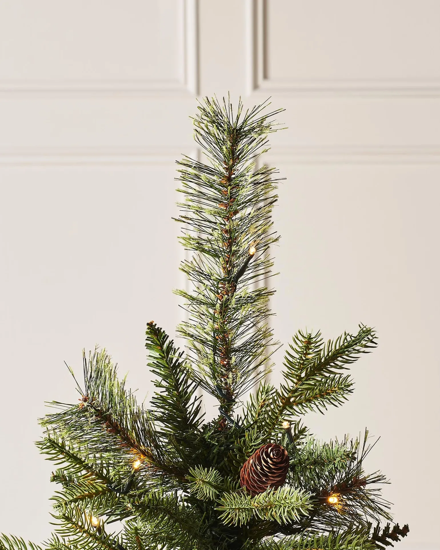 Pre-Lit Natural Pine Potted Christmas Tree, 3.5 Ft