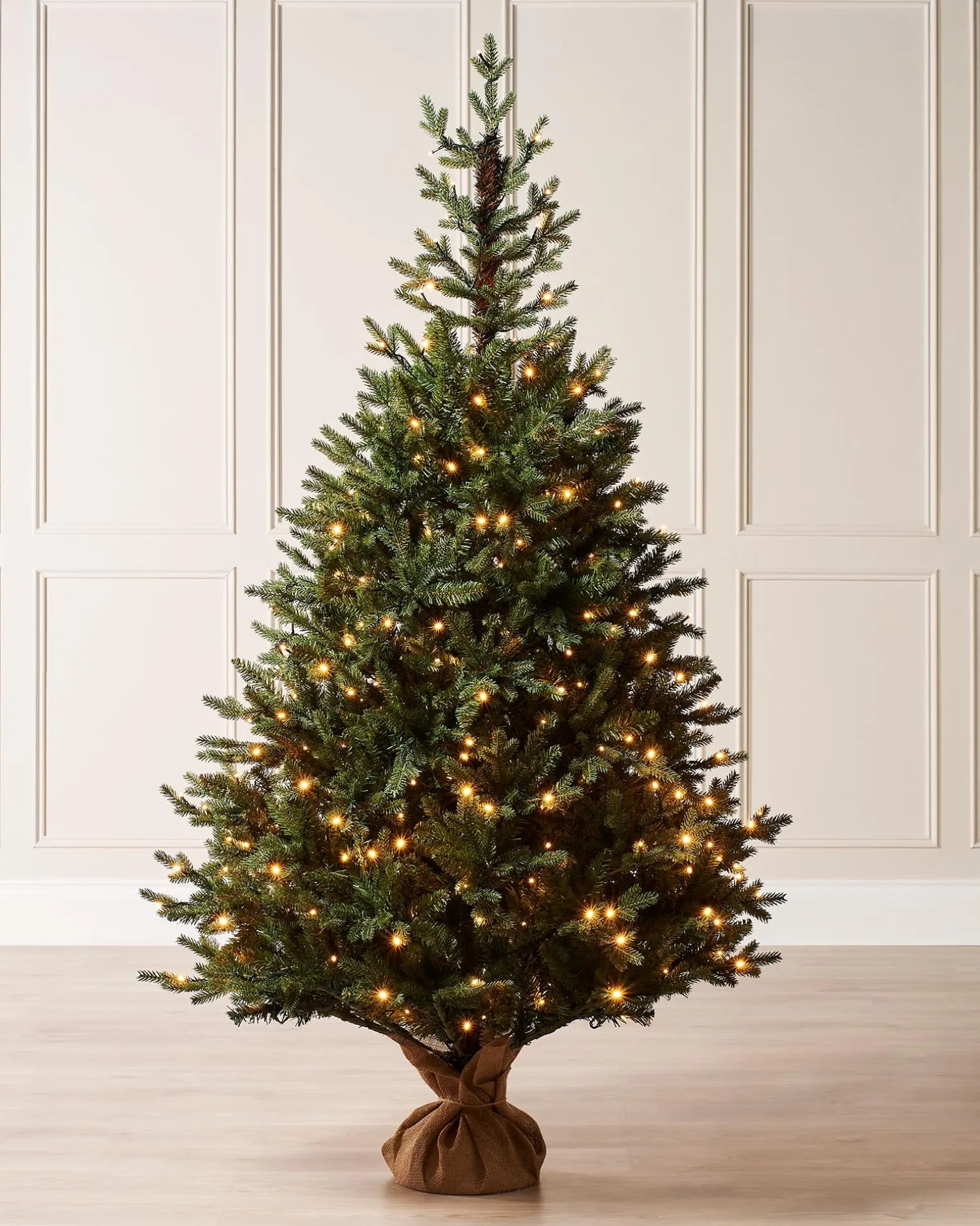 Pre-Lit Norway Spruce Potted Christmas Tree, 5 Ft