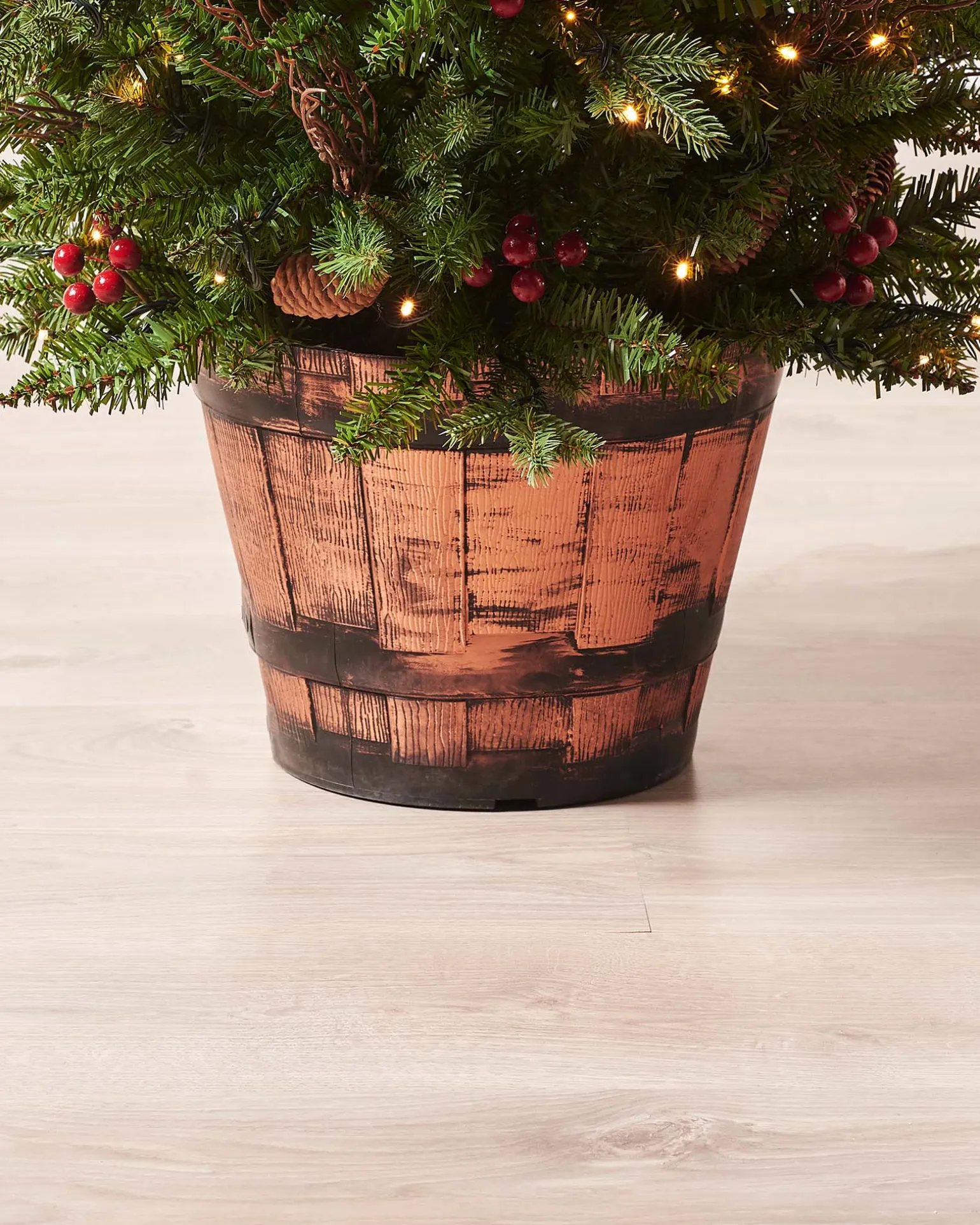 Pre-Lit Pines & Berries Potted Christmas Tree, 4.5 Ft