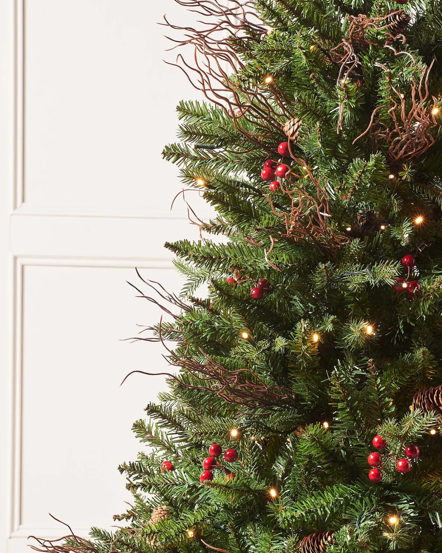 Pre-Lit Pines & Berries Potted Christmas Tree, 4.5 Ft