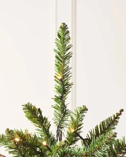 Pre-Lit Pines & Berries Potted Christmas Tree, 4.5 Ft