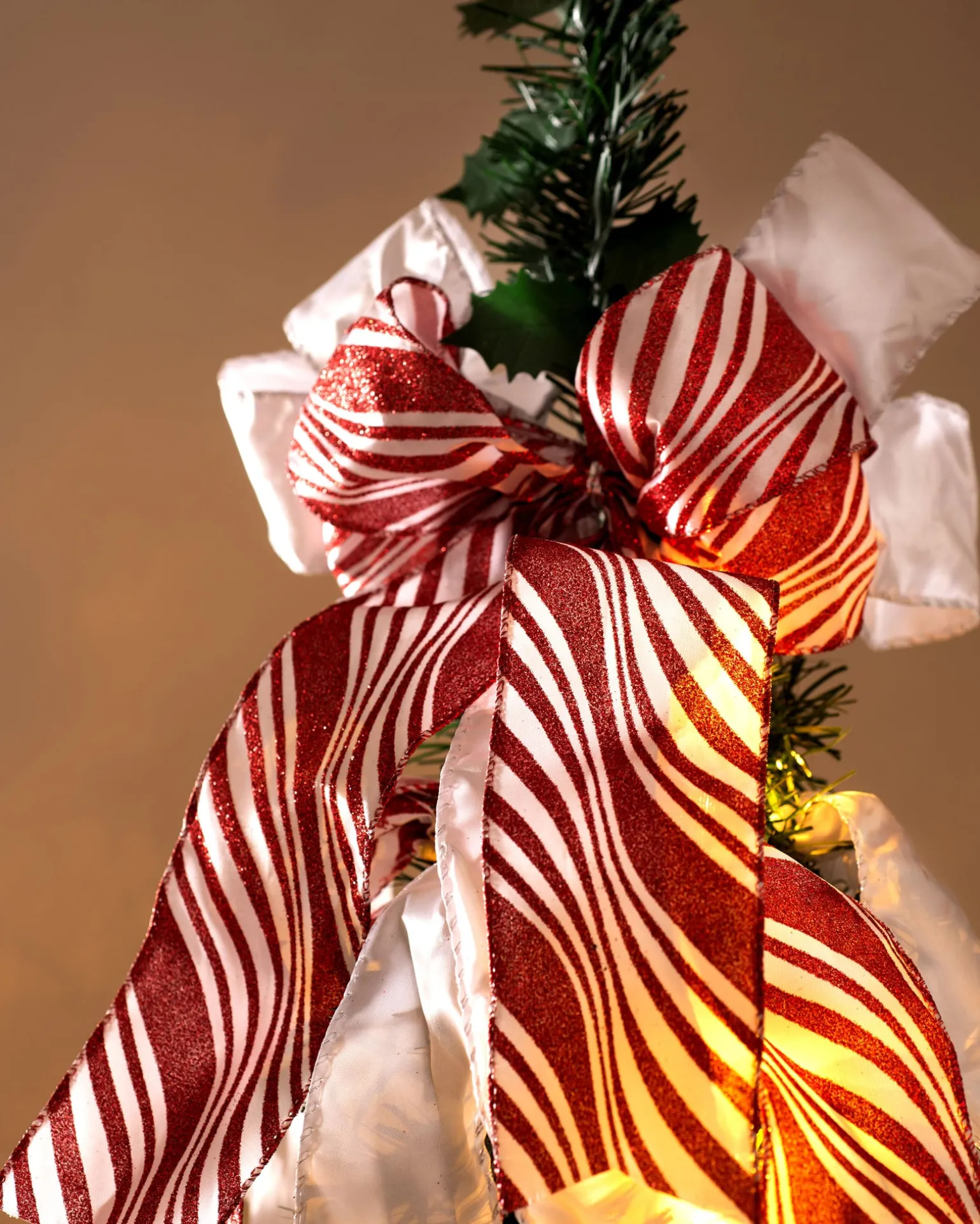 Pre-Lit Pop-Up Decorated Christmas Tree, Red/White, 6 Ft