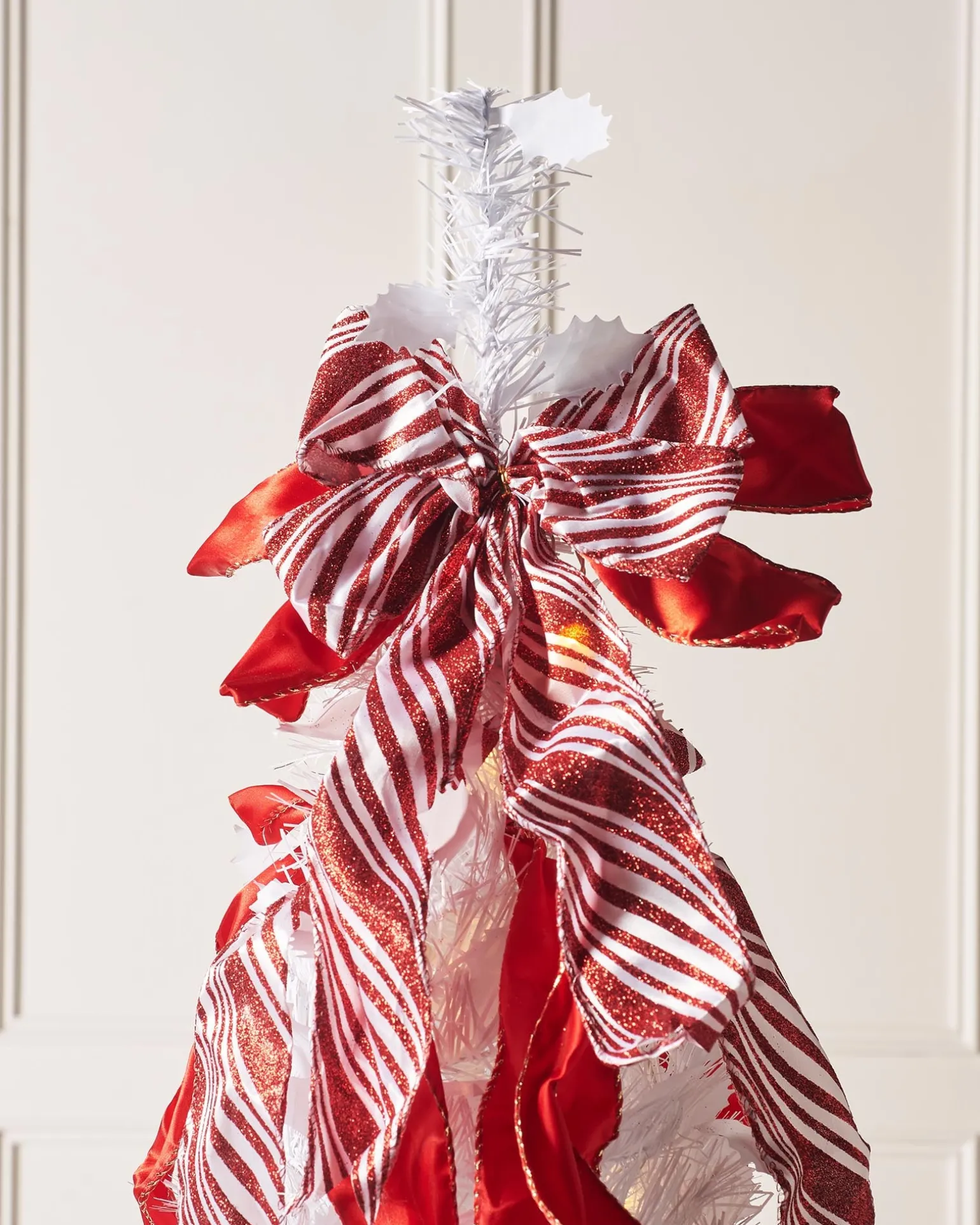 Pre-Lit Pop-Up Decorated Christmas Tree, Red/White, 6 Ft