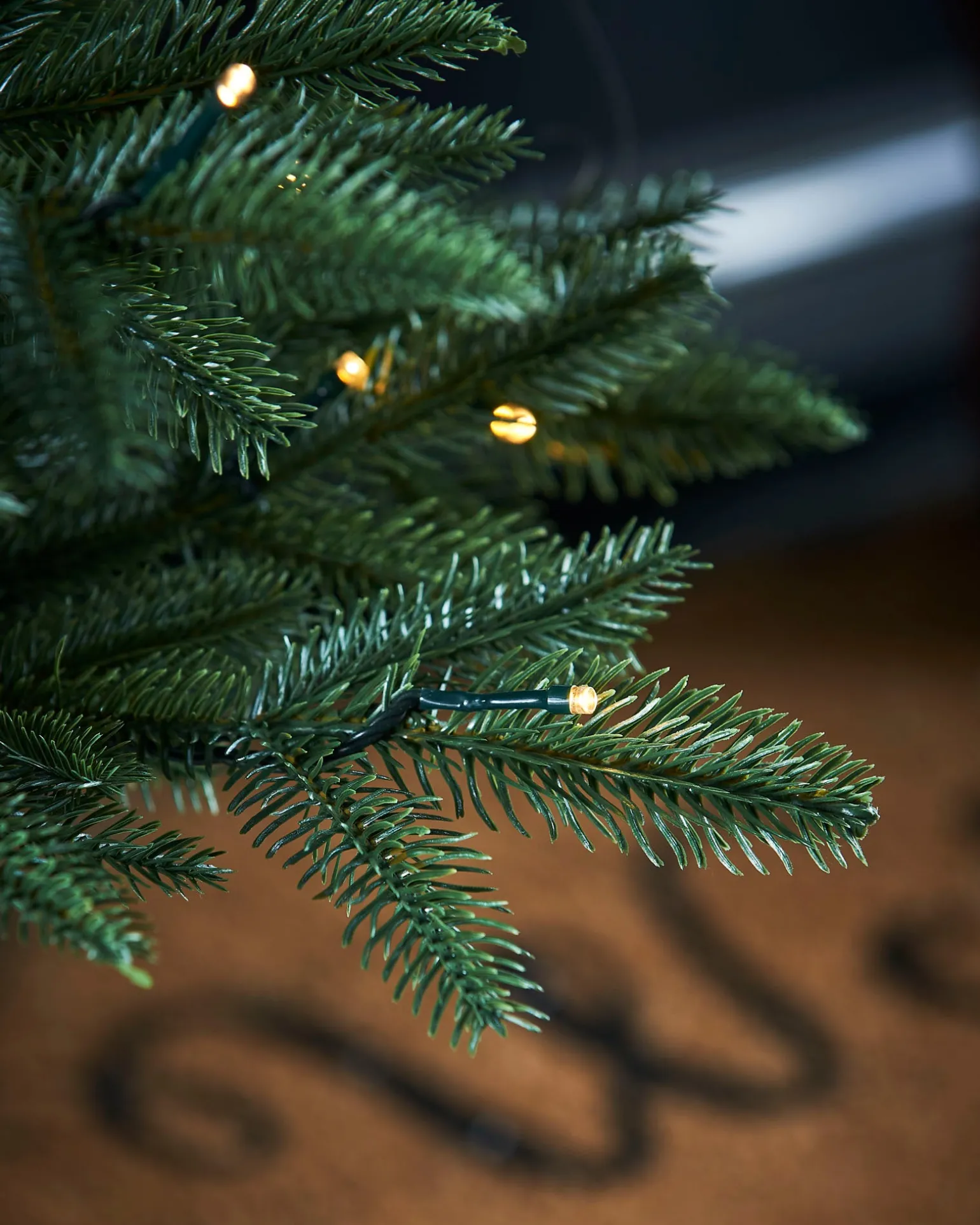 Pre-Lit Potted Alaskan Fir Christmas Tree, 4 Ft