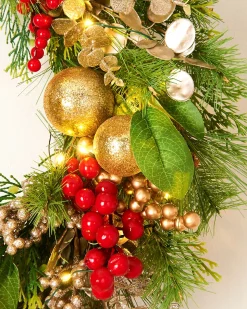 Pre-Lit Red Berry Mixed Tip Wreath, 76 Cm
