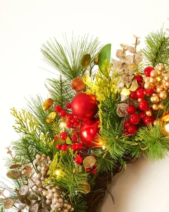 Pre-Lit Red Berry Mixed Tip Wreath, 76 Cm