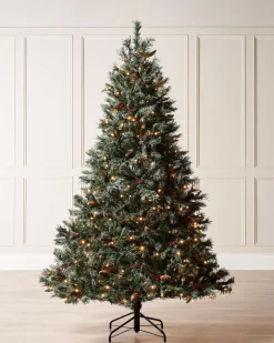 Pre-Lit Scandinavian Spruce Pinecones & Berries Christmas Tree, 7 Ft
