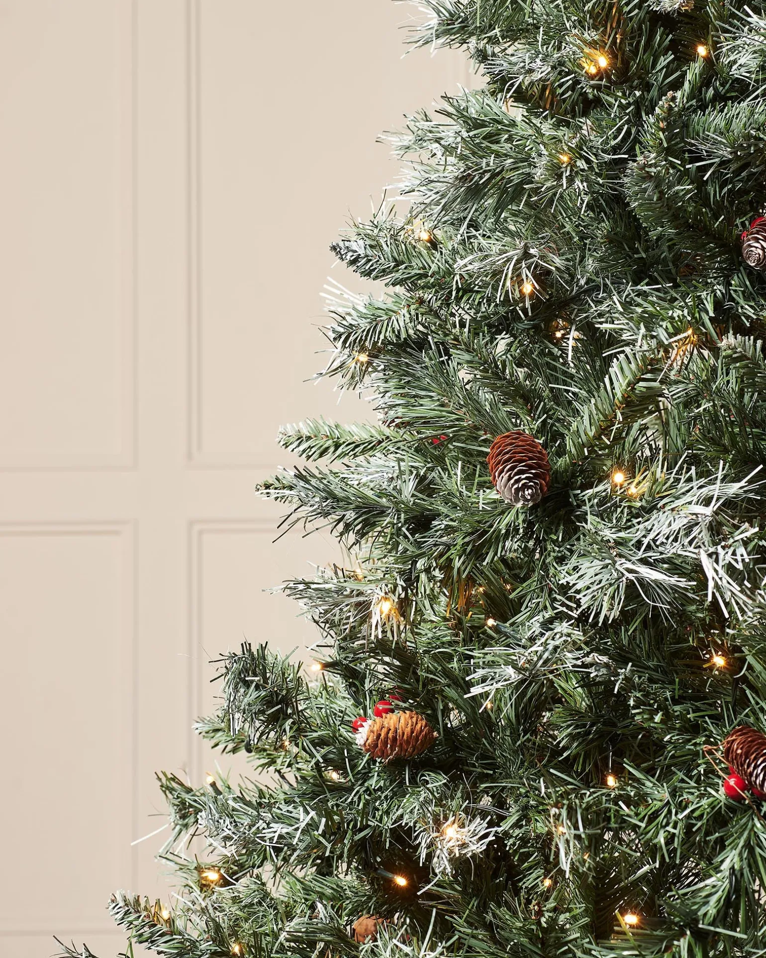 Pre-Lit Scandinavian Spruce Pinecones & Berries Christmas Tree, 12 Ft