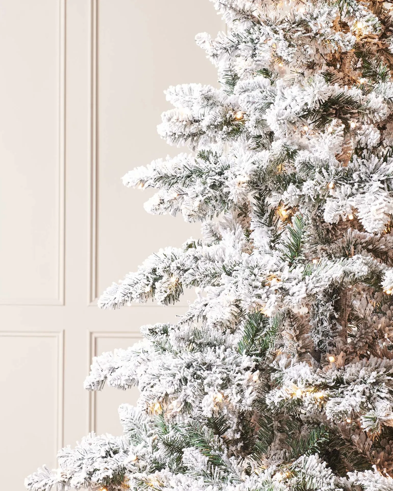 Pre-Lit Snow Flocked Alpine Christmas Tree, 6 Ft