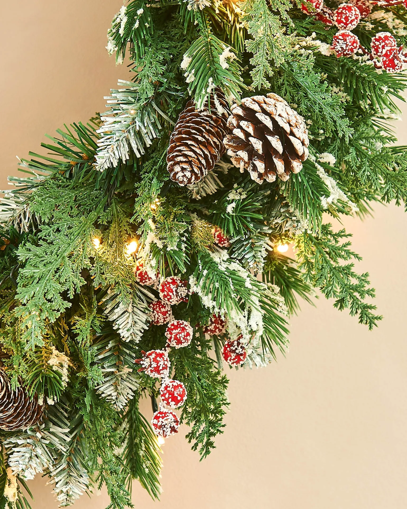 Pre-Lit Snow Flocked Mixed Tip Wreath, 60 Cm