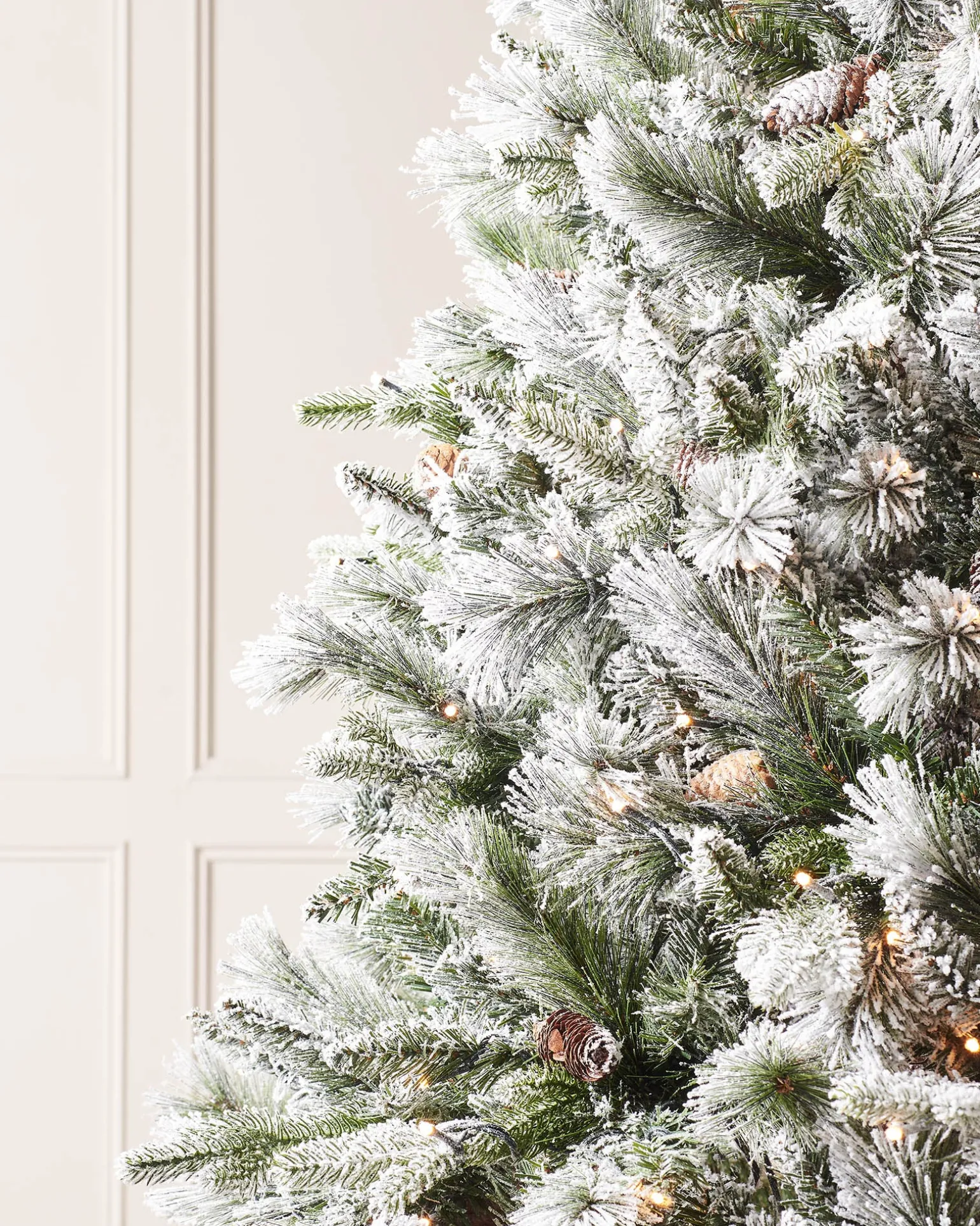 Pre-Lit Snow Flocked Mixed Pine Christmas Tree, 5 Ft