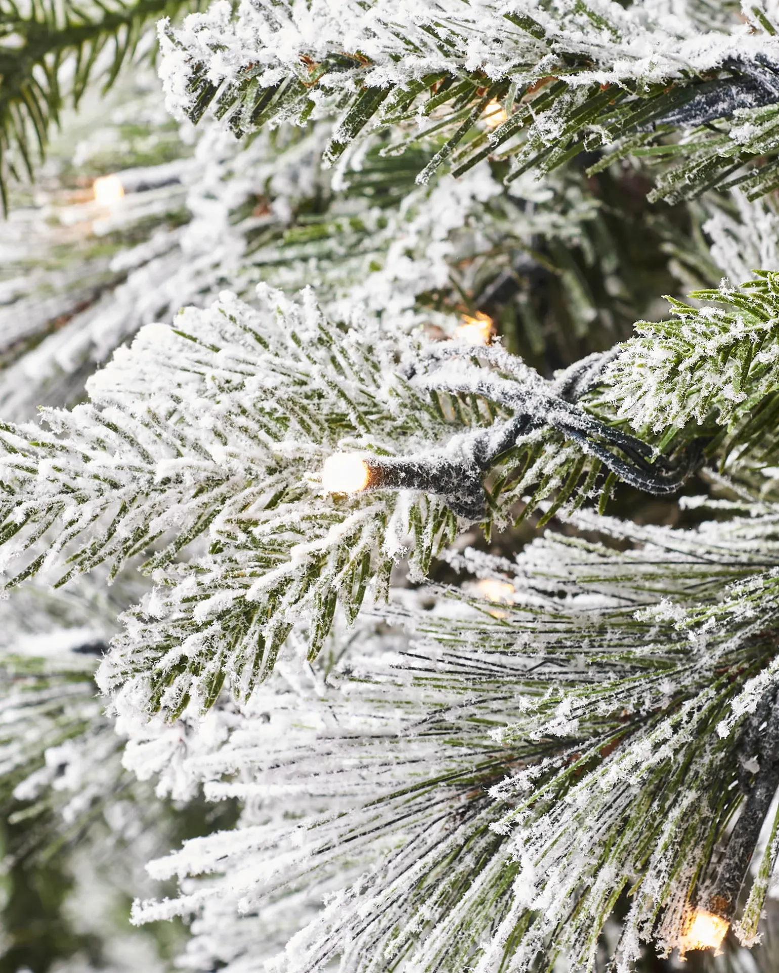 Pre-Lit Snow Flocked Mixed Pine Christmas Tree, 6 Ft