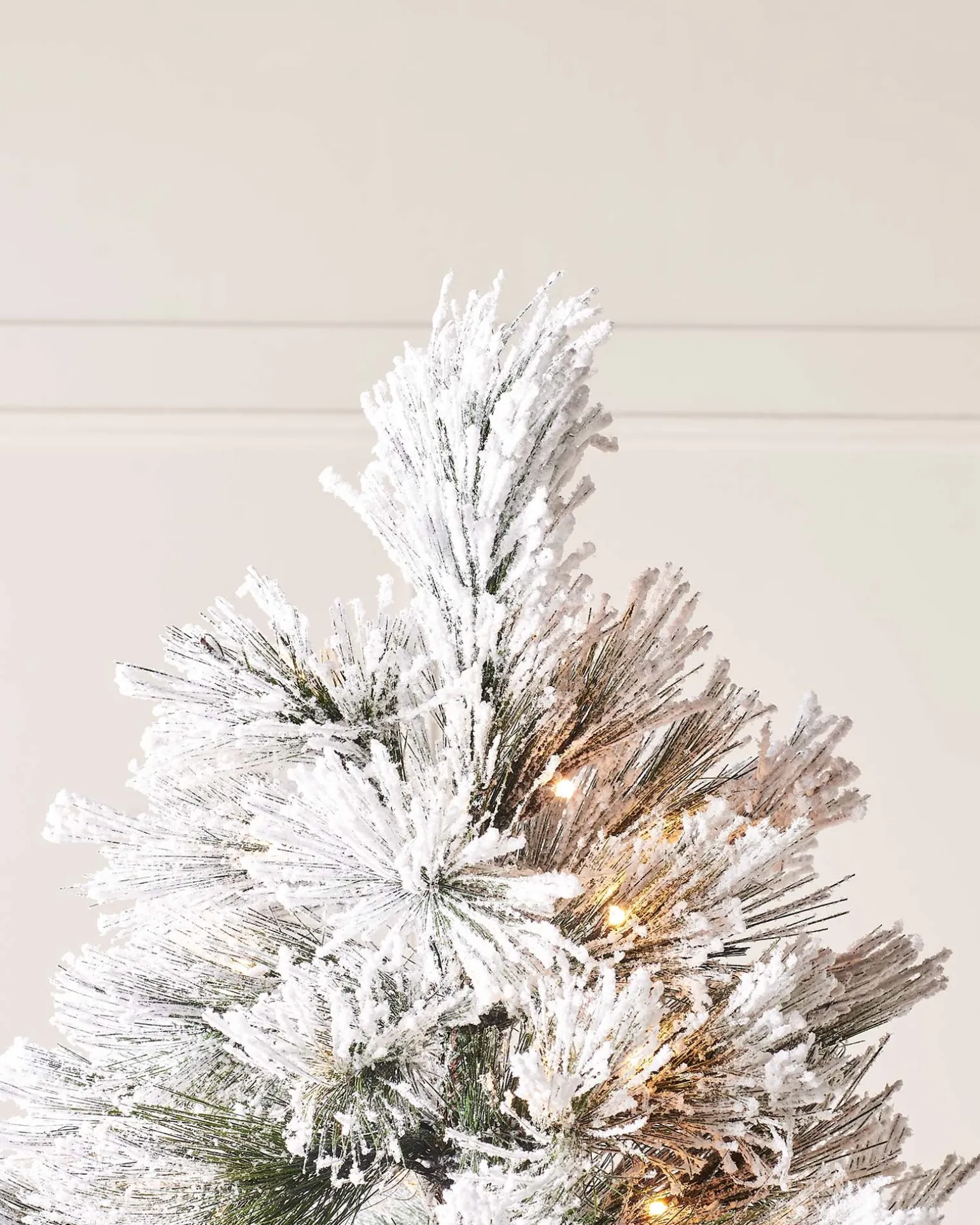 Pre-Lit Snow Flocked Pine Needle Christmas Tree, 6 Ft