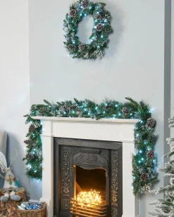 Pre-Lit Snow Flocked Wreath, Pinecones, 60 Cm