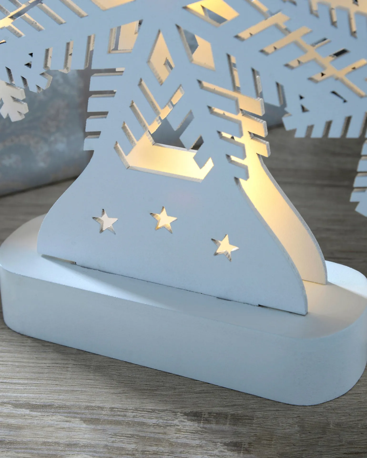 Pre-Lit Snowflake Tree Table Christmas Decoration, 39.5 Cm