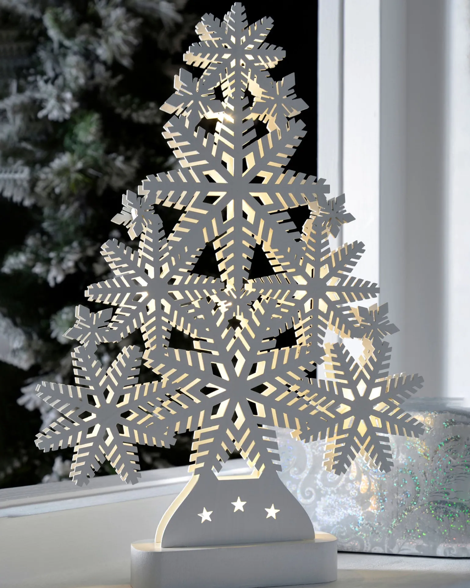 Pre-Lit Snowflake Tree Table Christmas Decoration, 39.5 Cm