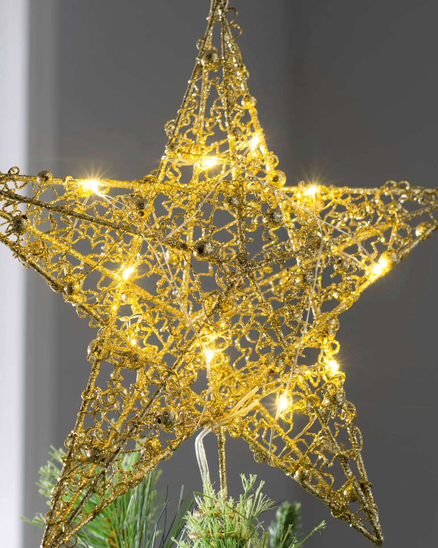 Pre-Lit Star Christmas Tree Topper, Gold, 31 Cm