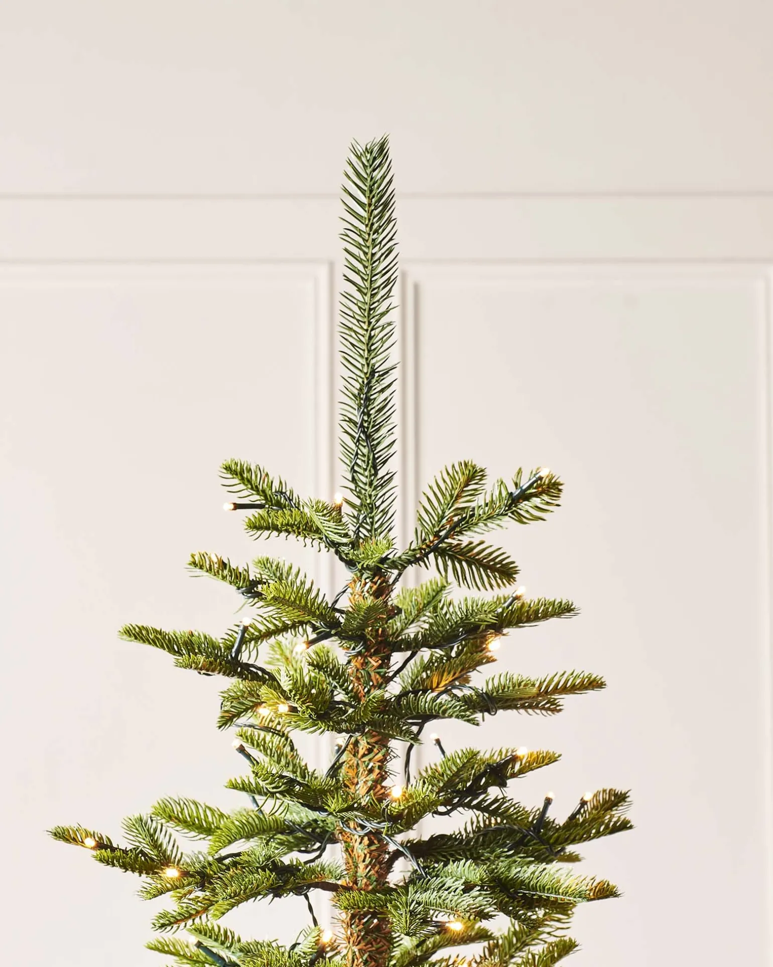 Pre-Lit Sugar Pine Christmas Tree, 7 Ft