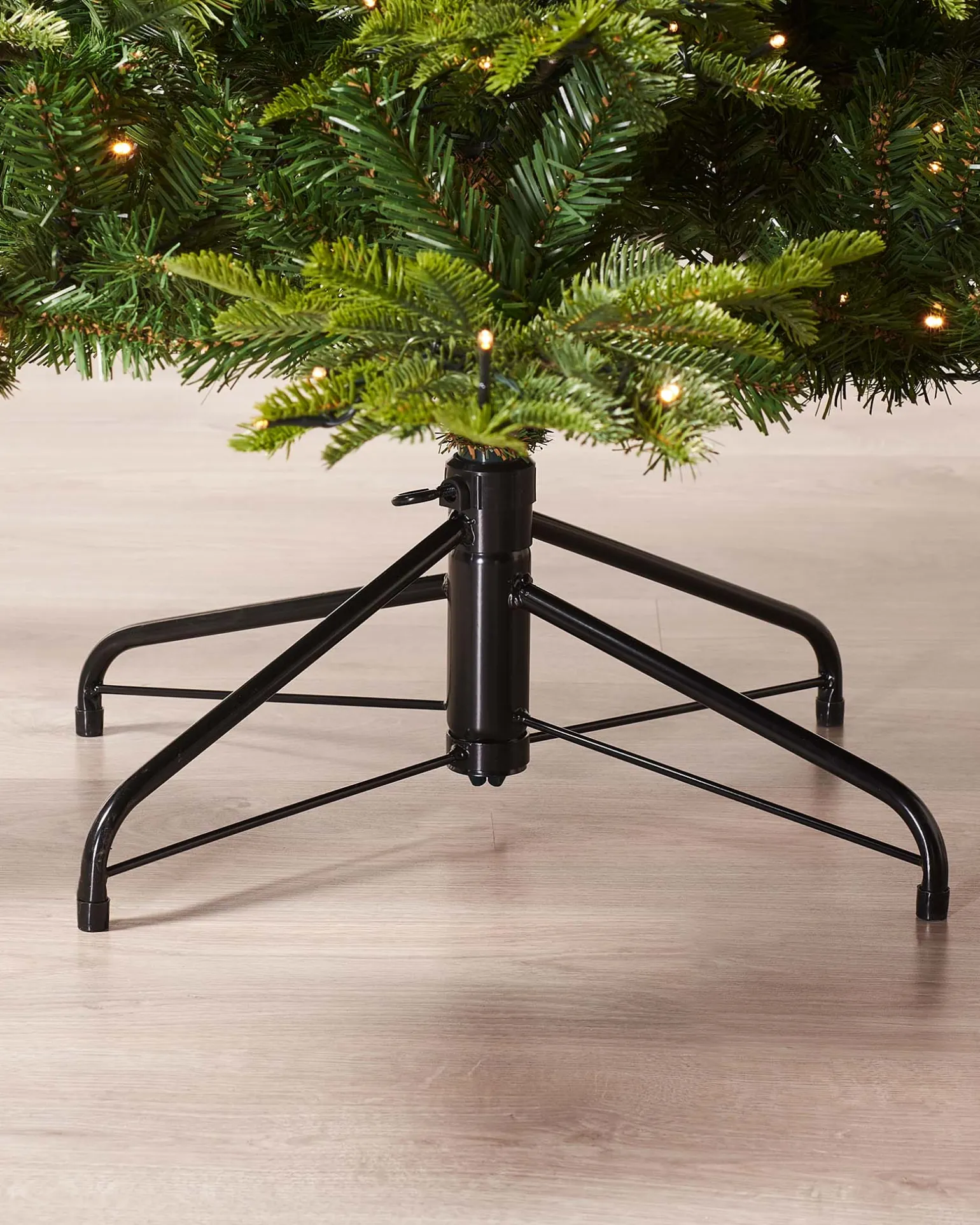 Pre-Lit Sugar Pine Christmas Tree, 7 Ft