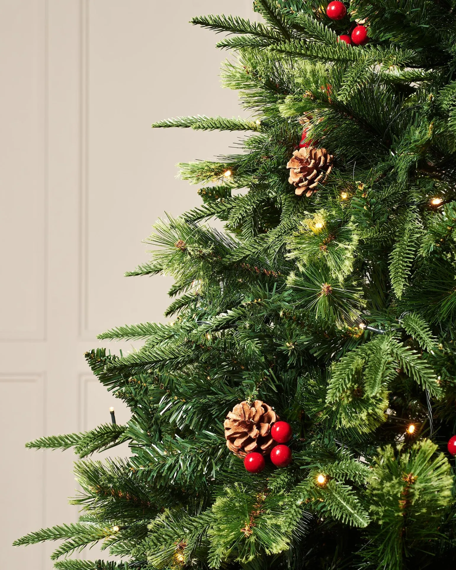 Pre-Lit Victorian Mixed Tip Berries & Pinecones Christmas Tree, 5 Ft