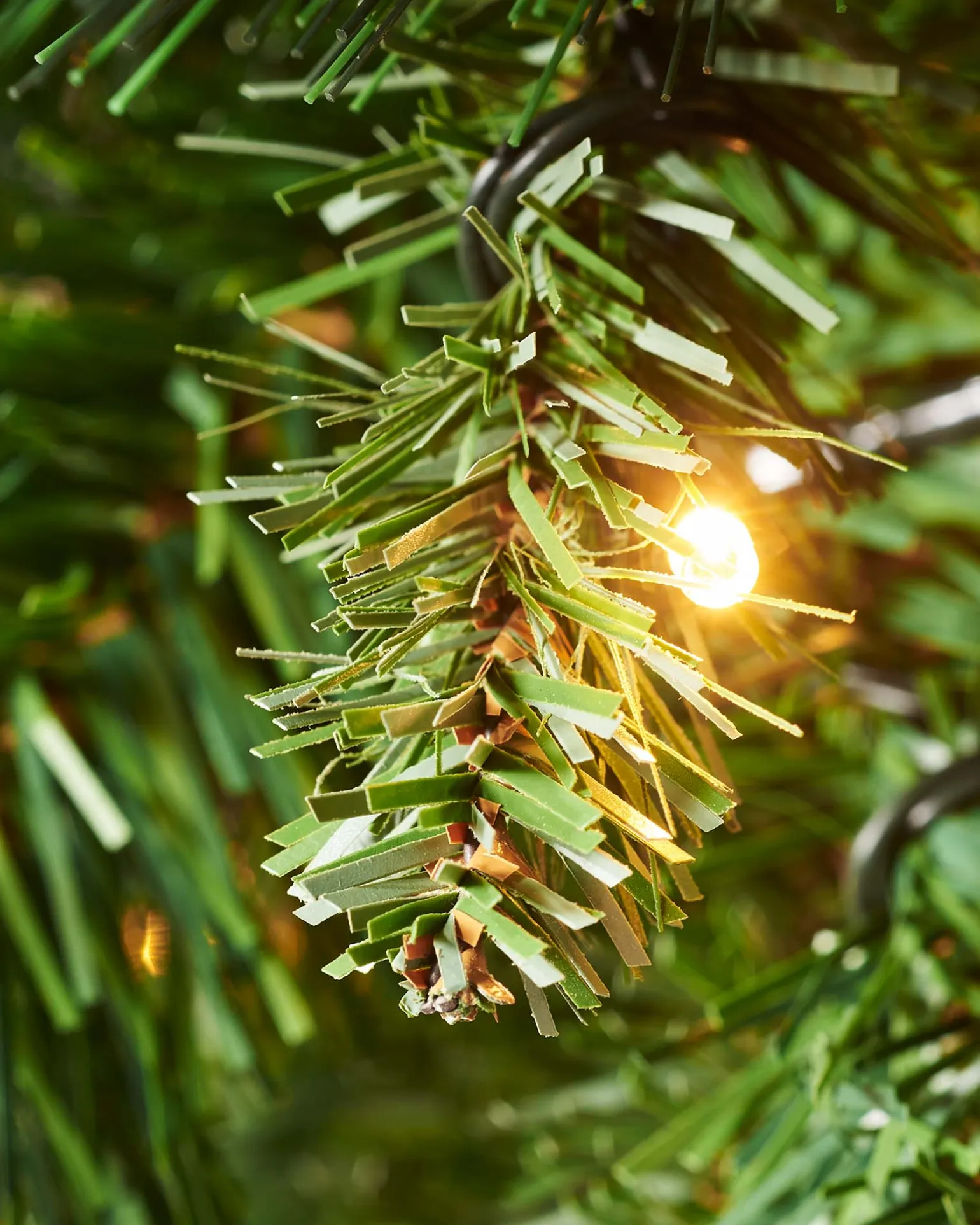 Pre-Lit Victorian Pine Christmas Tree, 4 Ft