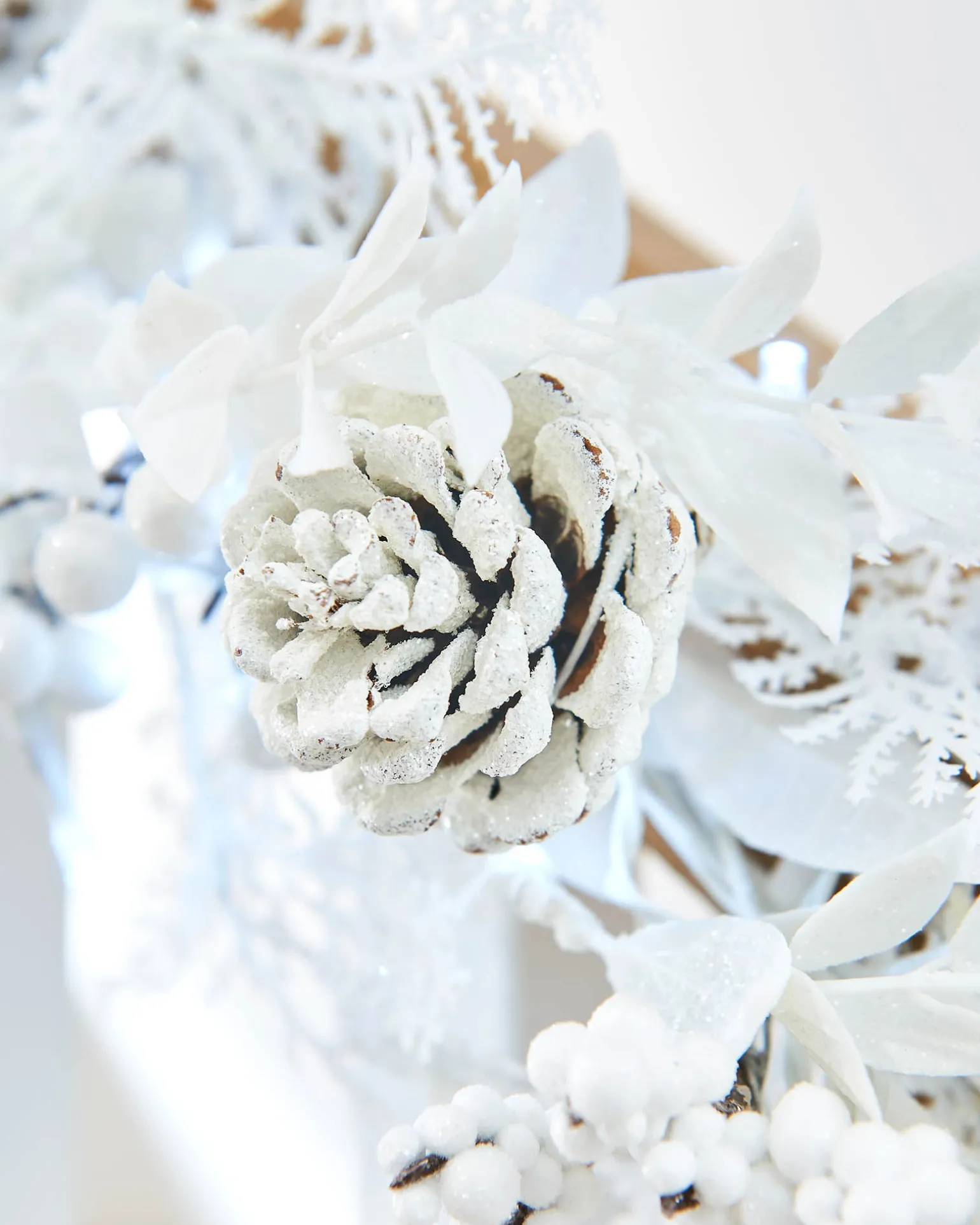 Pre-Lit White Garland, 9 Ft