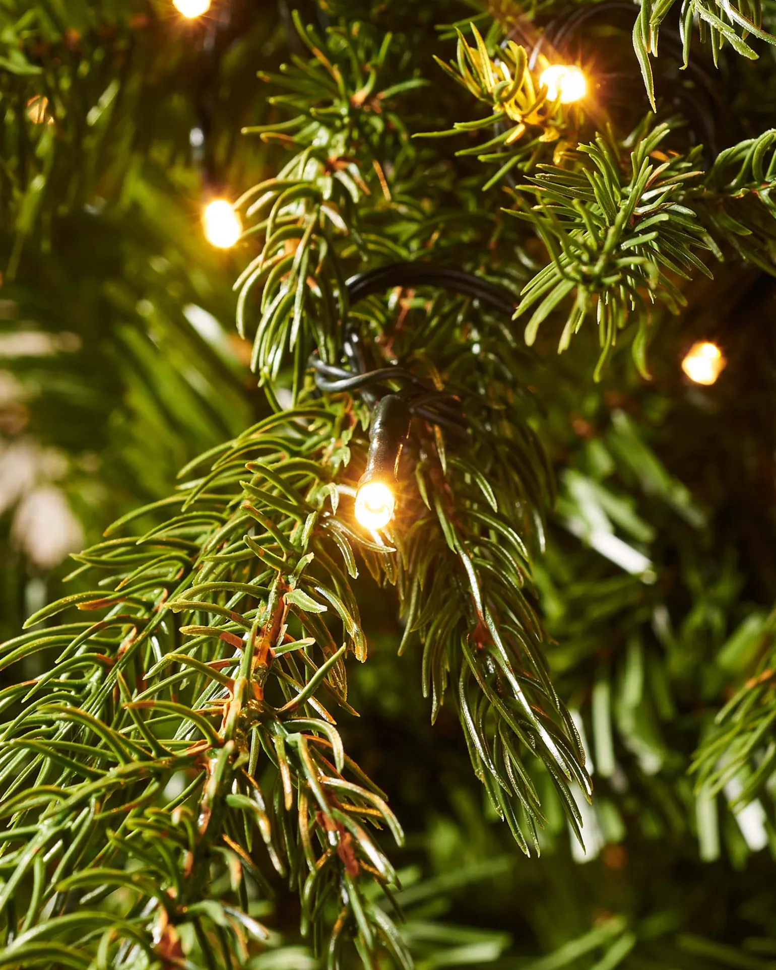 Pre-Lit Windsor Fir Christmas Tree, 7 Ft